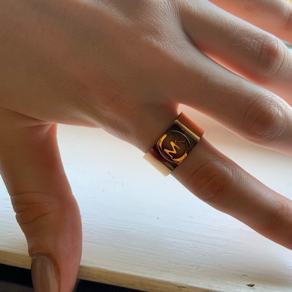 Michael Kors Rose gold ring